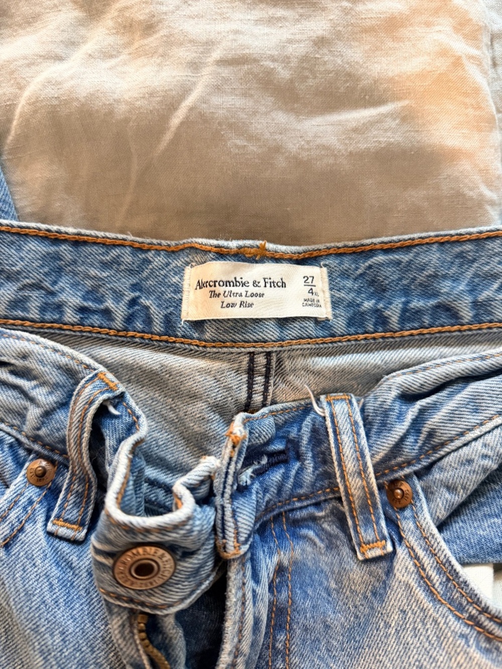 Abercrombie low rise loose jeans
